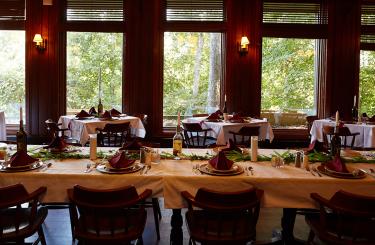 Cumberland Falls Meetings  Dining area