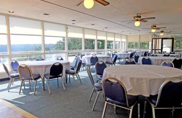 kenlake meeting room